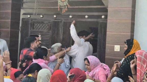 A girl fell from the roof, people said her step mother pushed her, complaint was given to the police