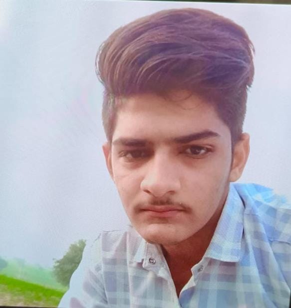 A young man died due to electric shock in the field