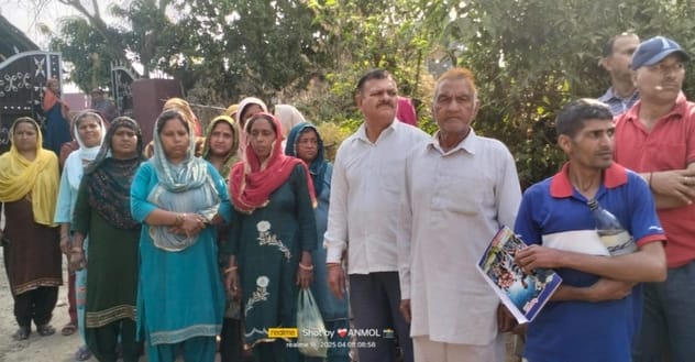 Villagers of Sidhpur-Ghad are forced to drink dirty water