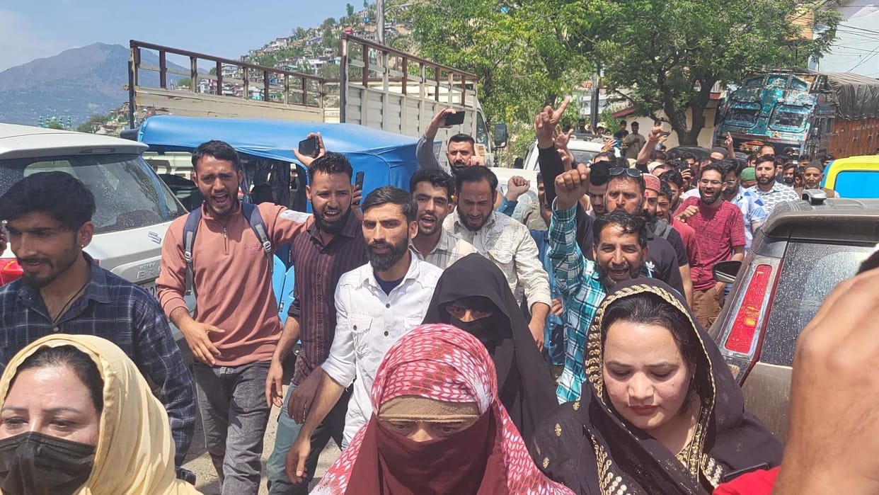 Workers of AAP Held Protest