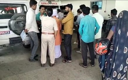 Bihar News truck ran over three bike riders on National Highway-27 in Darbhanga father and son died