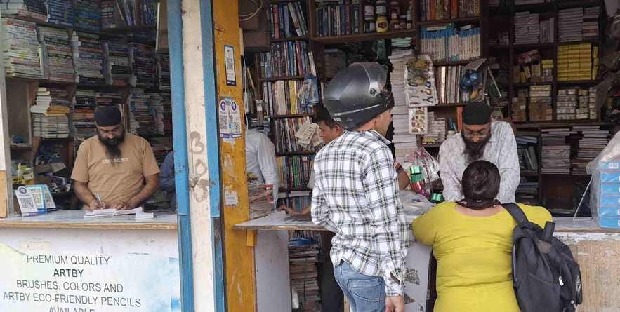 Schools' commission fixed from private publishers, vendors also choose themselves