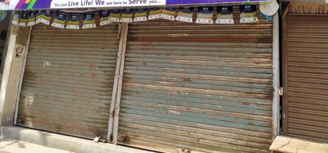 Farmers are troubled due to the confusion between the government and fertilizer-seed sellers, seeds are not available even for animal fodder