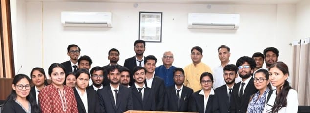 Explain the importance of moot court in legal education
