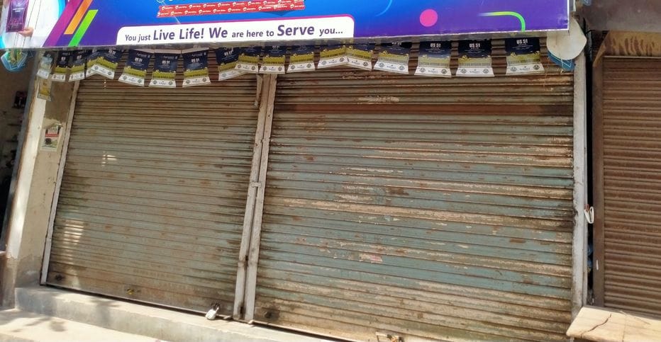 570 shops remained closed in the district for the third day as well