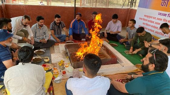 On the birthday of former CM, Cricket Association performed Mahamrityunjaya Yagna in Shiva temple