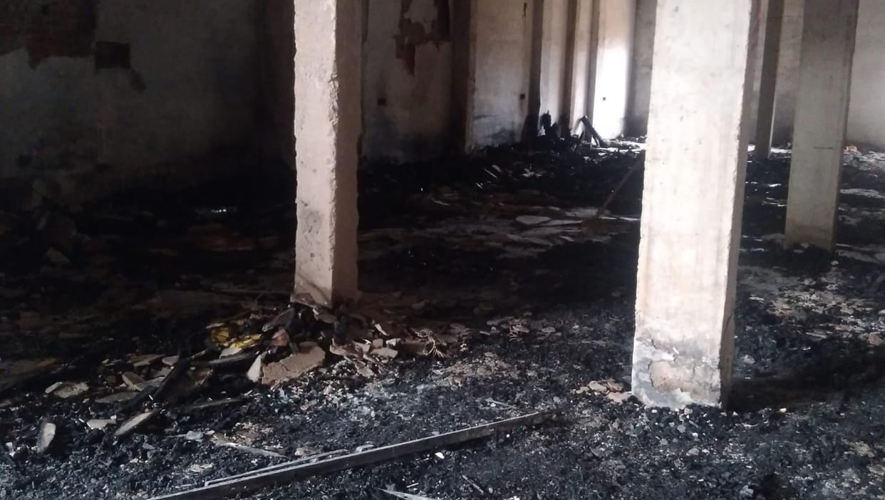 Fire breaks out in furniture factory, loss of millions