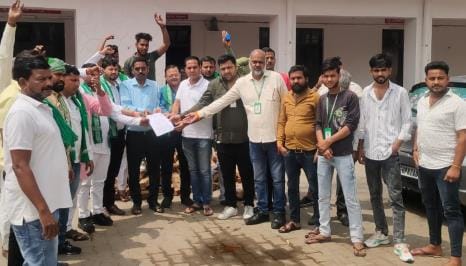 Bhakiyu's demonstration against Kasganj SP