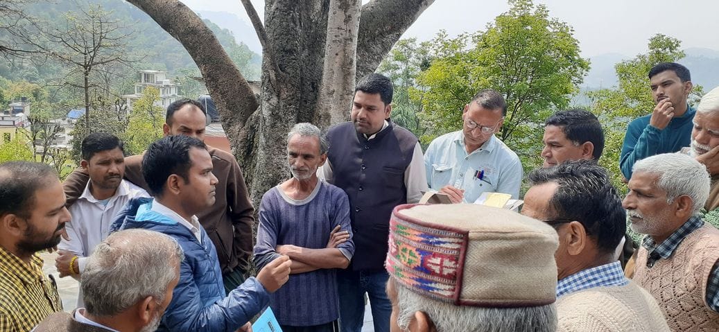 Farmers of Baihna got angry for paying low circle rate for land