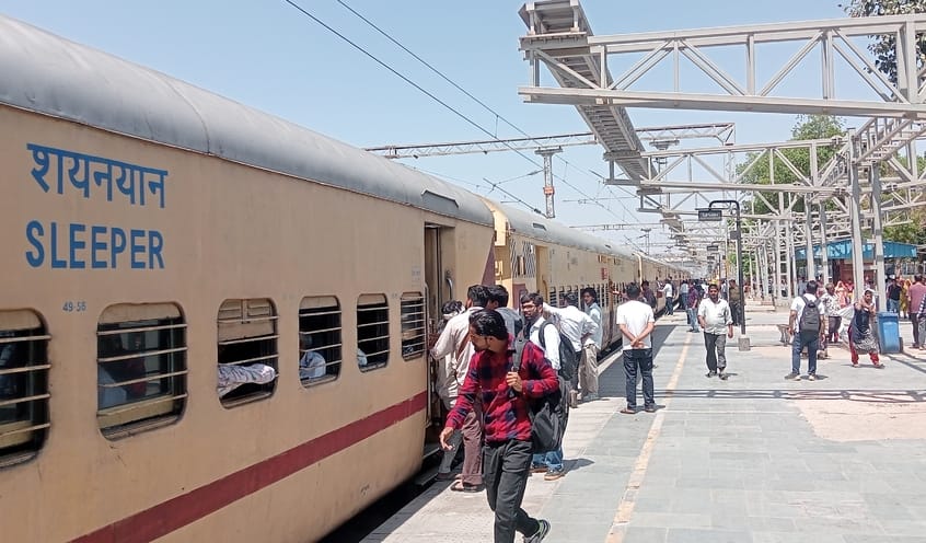 Waiting in trains increased, special trains will be a support