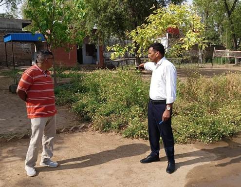 SDM checked the quality of mid day meal in school and inspected health centers