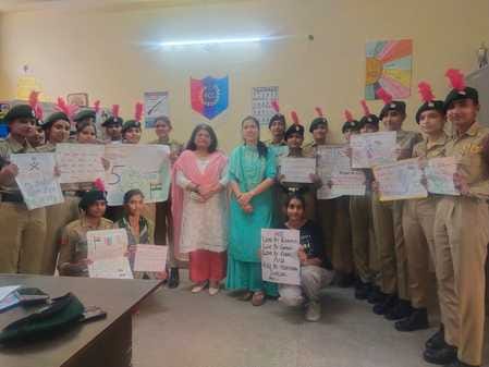 Nidhi Yadav, Payal and Asha had the best slogan in slogan making.