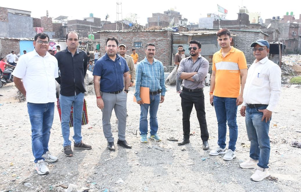 An announcement was made to remove the houses from the banks of the Gaula river