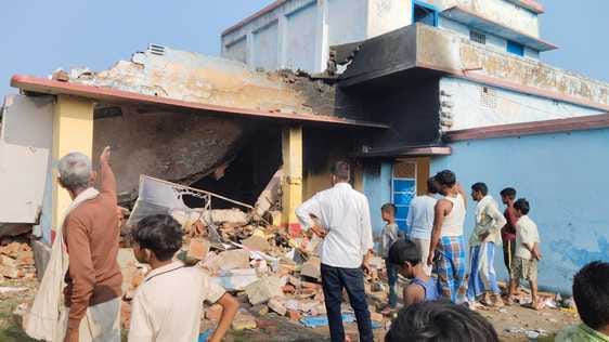 Bihar news Purnia Blast Case Youth Critically Hurt in Warehouse Explosion