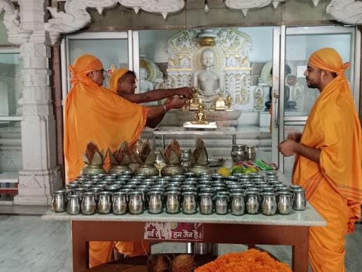 Lord Mahavir Swami's birth anniversary was celebrated