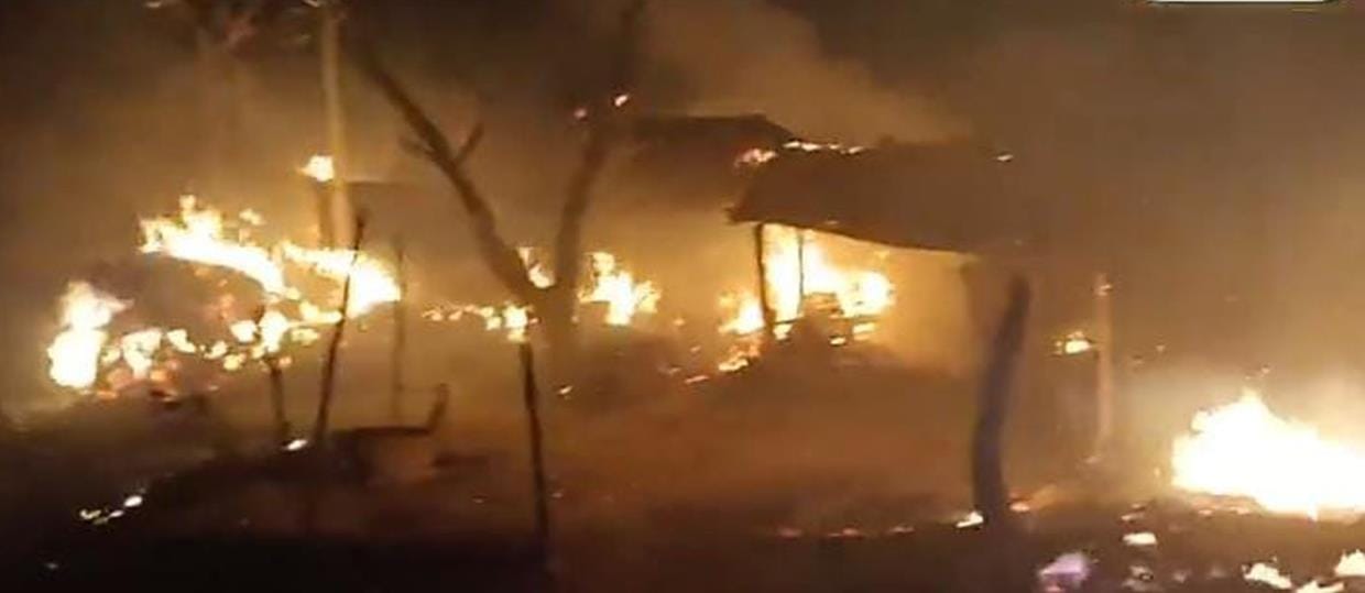 Fire broke out amid strong winds, 27 houses burnt to ashes