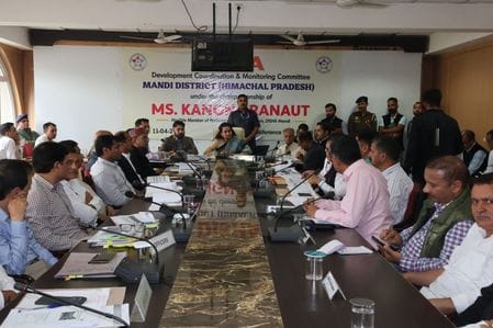 Will cooperate with the state government for effective implementation of schemes: Kangana