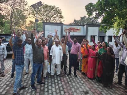 Officer accused of indecency, protest by employment servants