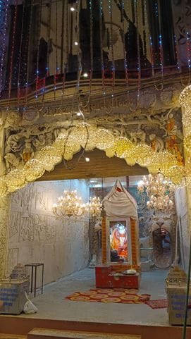 Temples of the city decorated for Hanuman Janmotsav, Balaji's praises will reverberate today