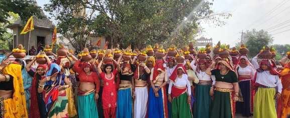Kalash Yatra taken out in village Rambas