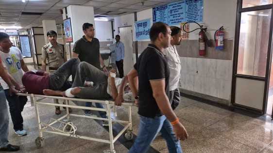 Encounter between police and criminals, both criminals got shot in retaliation