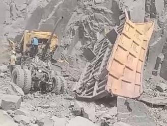 Dumper fell from a height of 70 feet, broke into three pieces, driver died