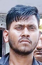 Two miscreants who were robbing an e-rickshaw and running away after beating the driver were arrested