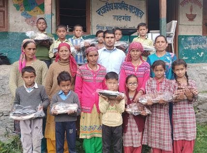 Garhgaon school children will come in smart uniforms