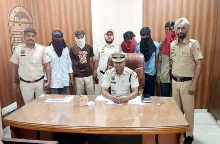 Jakhal police arrested 5 youths in the case of stealing cable, cash and copper recovered