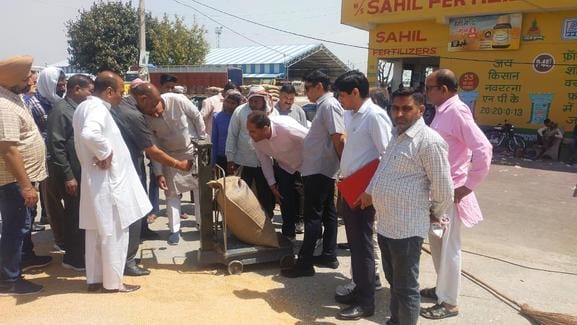 Action will be taken against officers who are negligent in wheat procurement work: Mukul