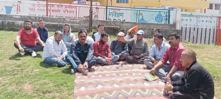 Discussion on basic problems in the meeting of Sangharsh Samiti