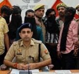 Surrounded only for loot, shot during scuffle