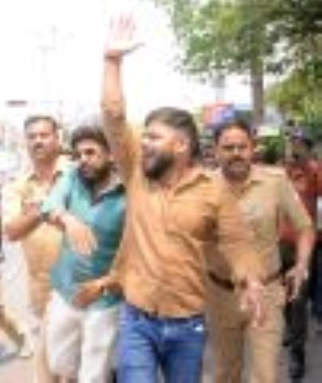 Protest in Hazratganj against comments on Rana Sanga, many detained, many house arrested