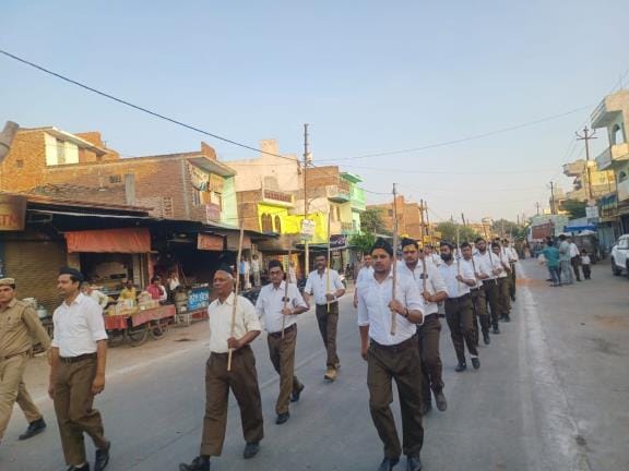 Flowers were showered during the procession of Rashtriya Swayamsevak Sangh