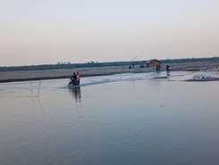 Sharda's water level decreased, four wheeler traffic stopped
