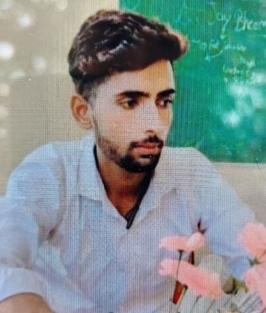 The body of a young man was found hanging from a noose in the sarpanch's field