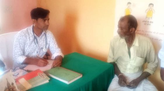Locks remained on the new health centers in Padaulia and Mohkampur, health fair was not organisedLocks remained on the new health centers in Padaulia and Mohkampur, health fair was not organised