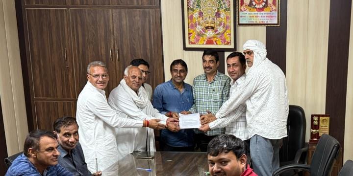 Khanak-Dadam Stone Crusher Organization gave a memorandum to the HSIIDC Managing Director