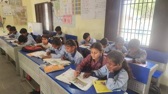 Even after 15 days of the session, books have not reached the secondary schools, they are using old ones
