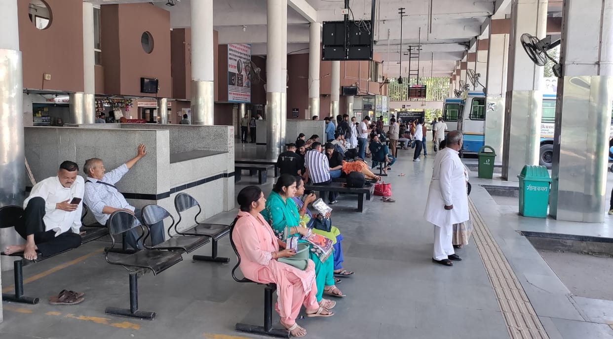 Roadways sent 49 buses for Modi's program, passengers faced problems