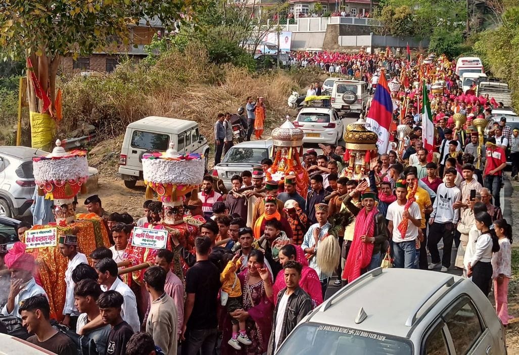 The farmers' fair begins with the procession of gods and goddesses