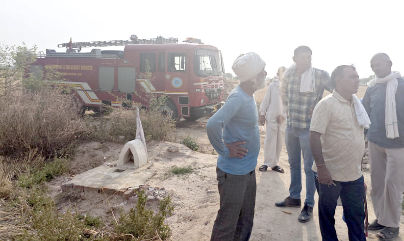 Car and 1.5 acres of wheat crop burnt to ashes in fire in Malar