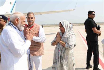 Municipal President Nirmala Devi met the Prime Minister
