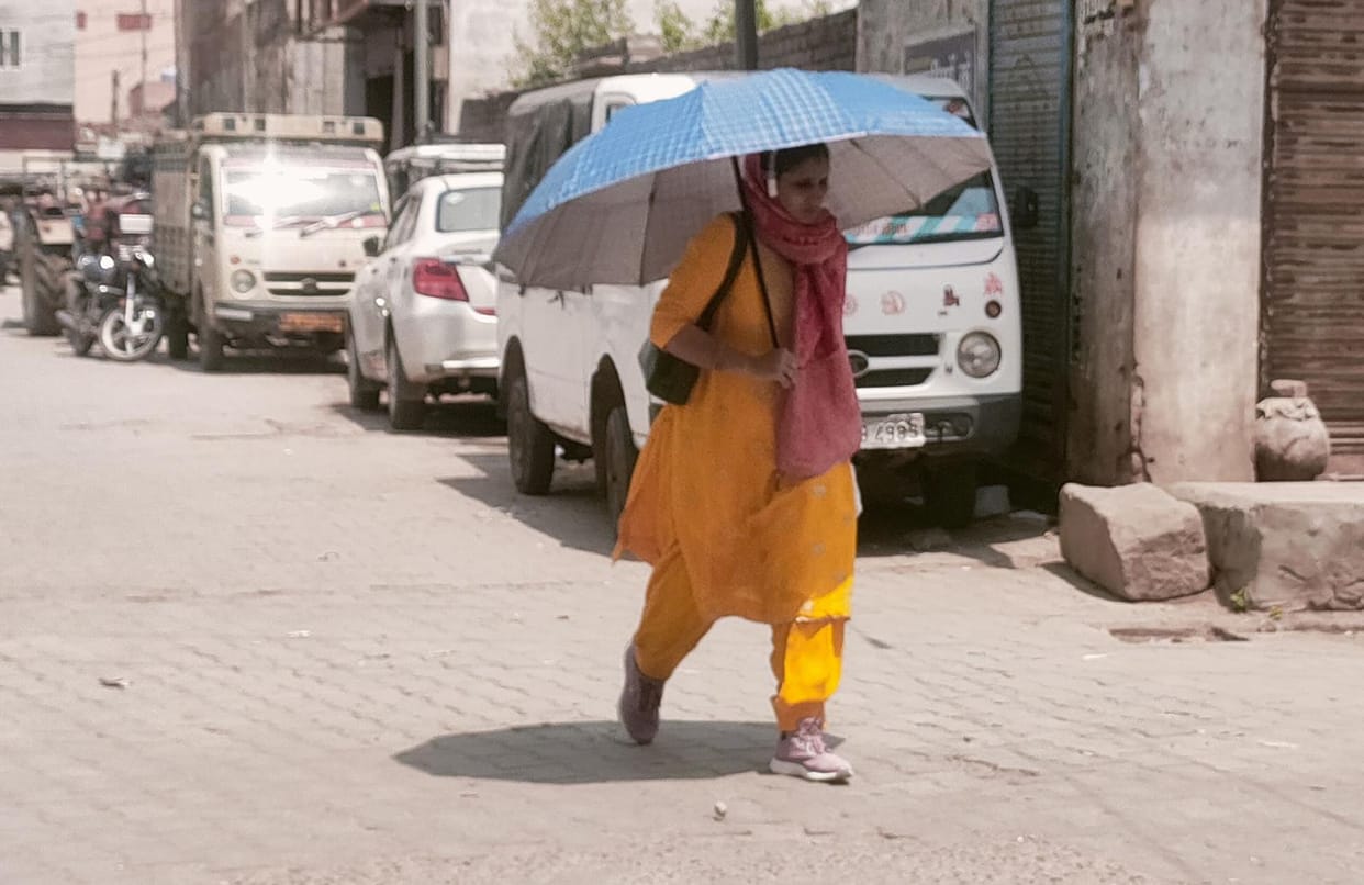 After drizzle, the temperature started rising again in Dadri district