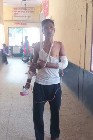 The patient kept wandering to get the bandage changed