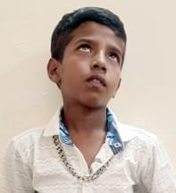 When the father asked him to go to school, a class 2 student hanged himself
