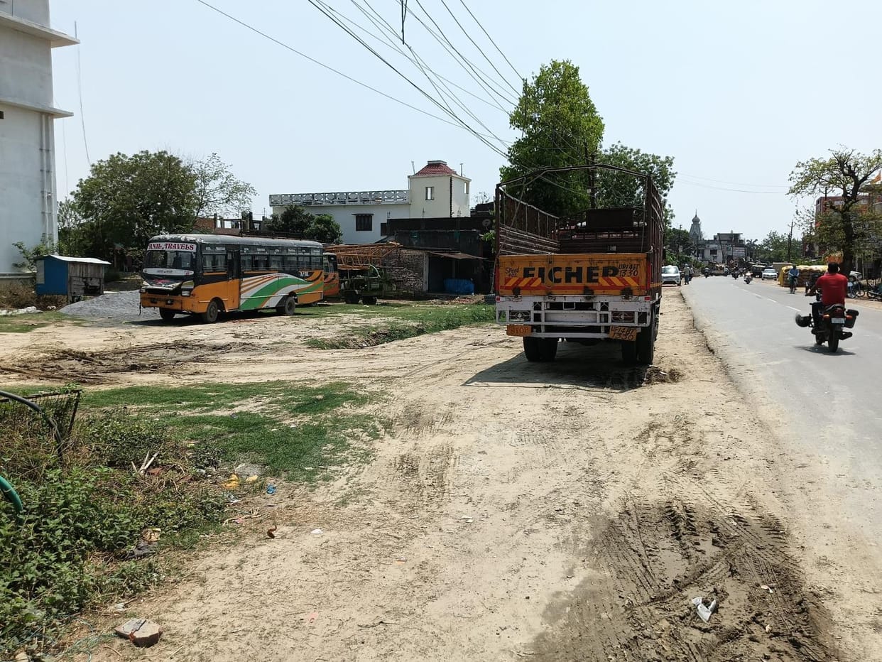 Temporary bus station not built... passengers reached Prayagraj in files