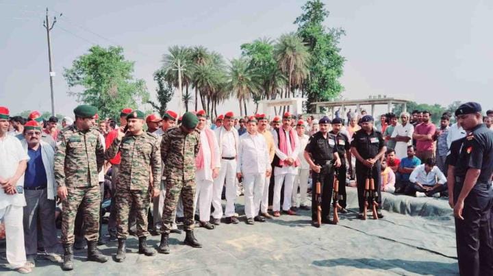 Last salute given to Agniveer in Nagla Mohan