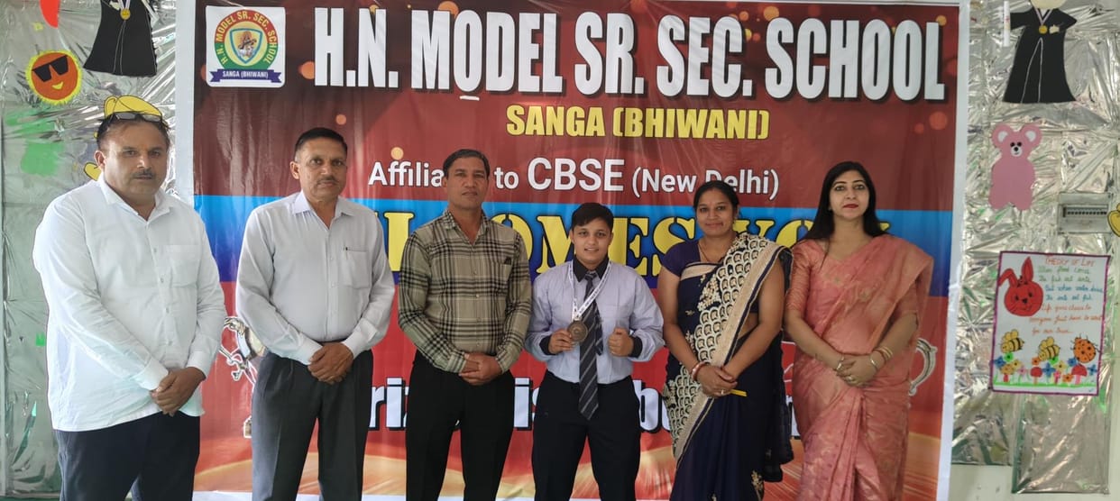 Kavya won bronze medal in National Pencak Silat Competition