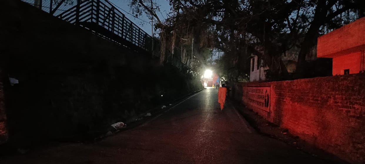 No Street Lights At Main Road